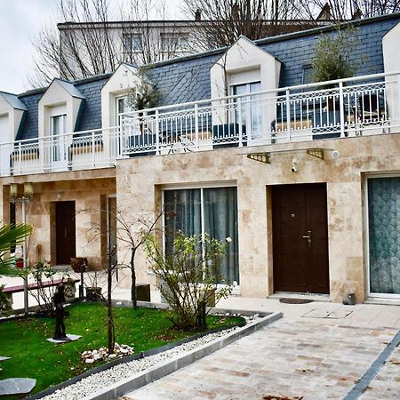 Villa Foch - Maison Familiale A 20 Min De Paris, Disney Et La Vallee Village Avec Balcon Et Jardin Privatif Saint-Maur-des-Fossés Eksteriør billede